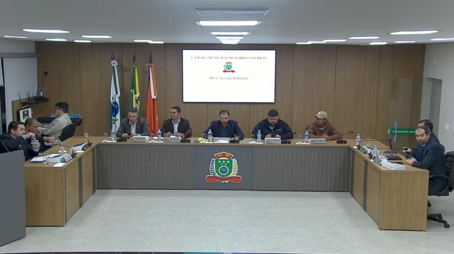 BARBOSA FERRAZ: Câmara realizou sessão nesta semana com leitura de ofícios, requerimento aprovado e dois projetos que alteram leis