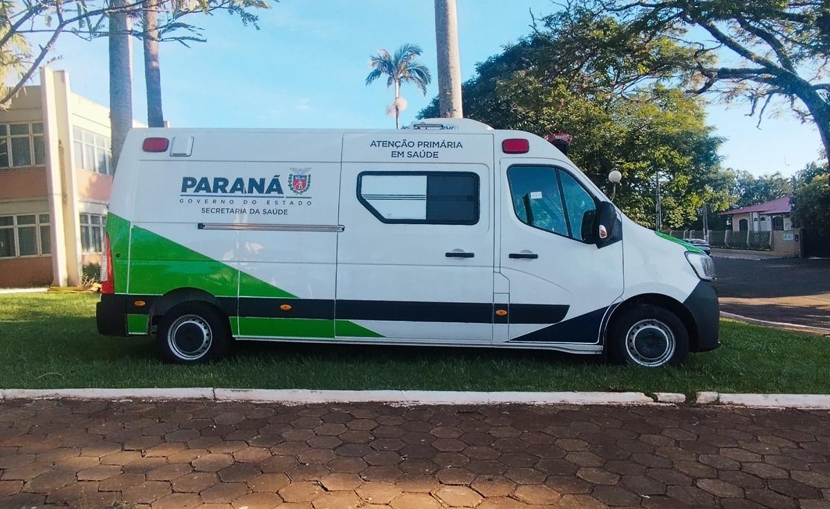 BARBOSA FERRAZ: Prefeito Caxão e secretário Leandro Mello conseguiram ambulância avançada zero quilômetro para a saúde