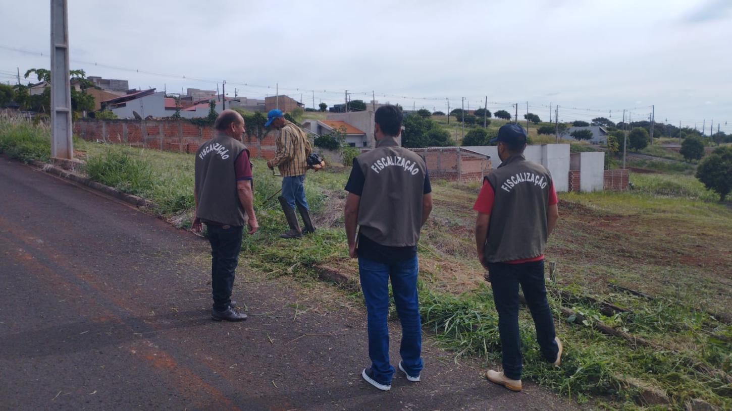 Engenheiro Beltrão intensifica fiscalização e notifica mais de 80 donos de terrenos baldios