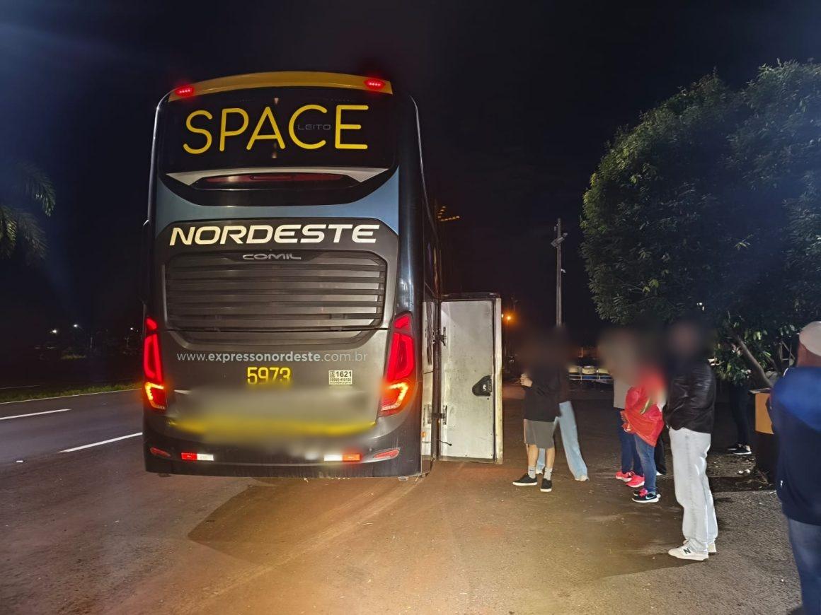 FLORESTA: Ônibus que seguia de Foz do Iguaçu para São Paulo é alvo de assalto na PR-317