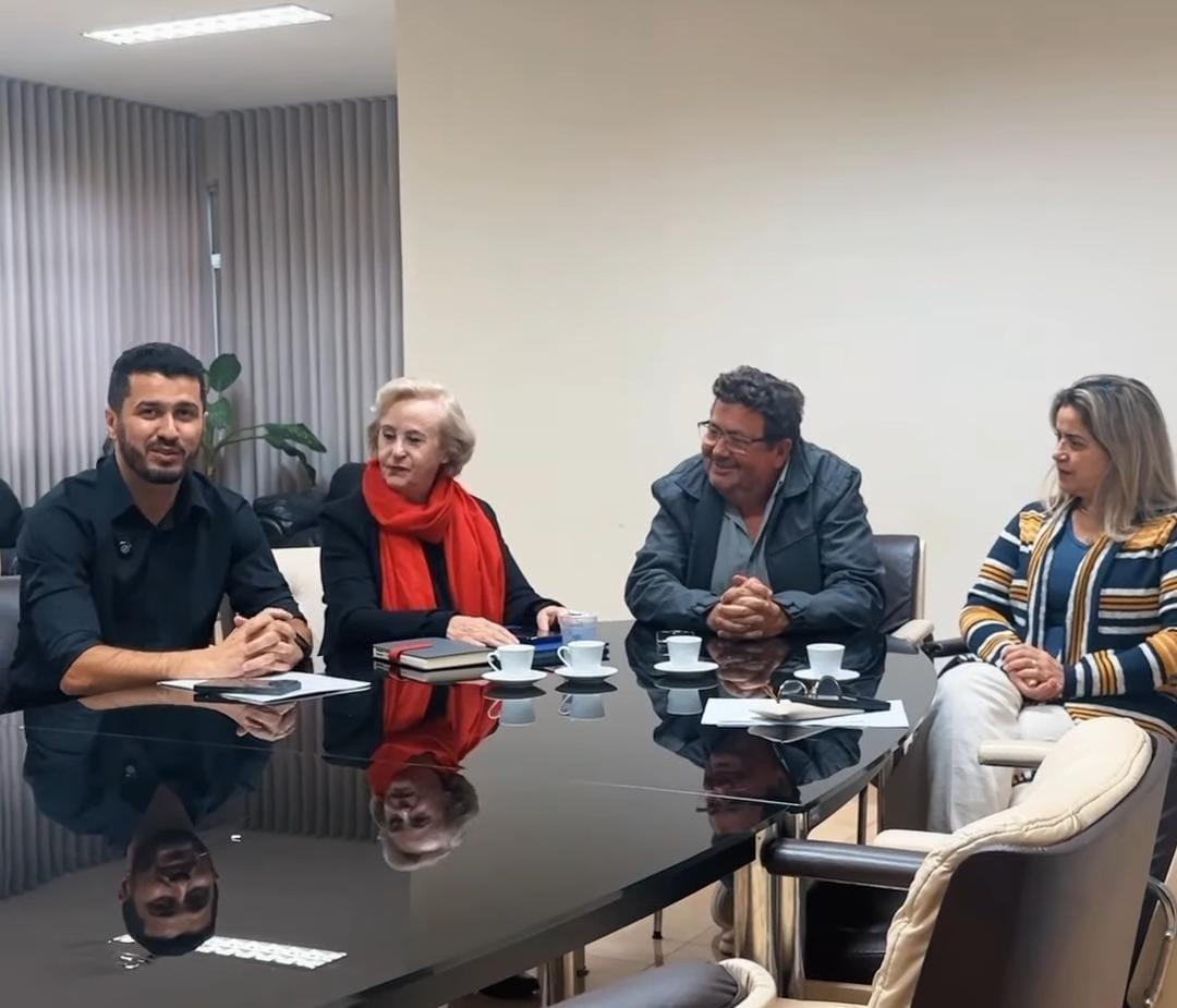 BARBOSA FERRAZ: Novo serviço de saúde traz tratamento avançado para feridas e cicatrização, anuncia prefeito e Leandro Mello