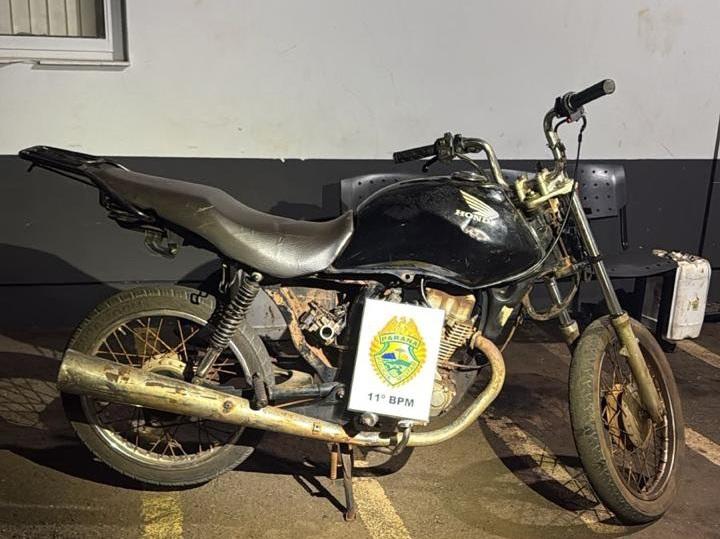 CAMPO MOURÃO: Jovem é apreendido com moto adulterada após fuga e denúncias de racha