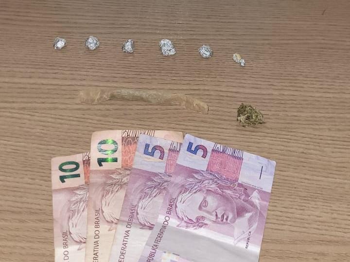 CAMPO MOURÃO: Jovem é preso por tráfico de drogas no Jardim Modelo