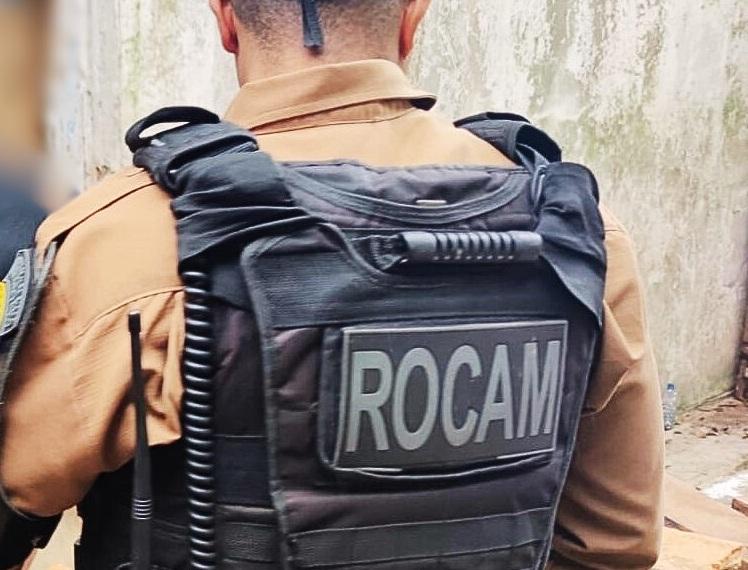 CAMPO MOURÃO: ROCAM recaptura foragido que tentou escapar pelos fundos de estabelecimento