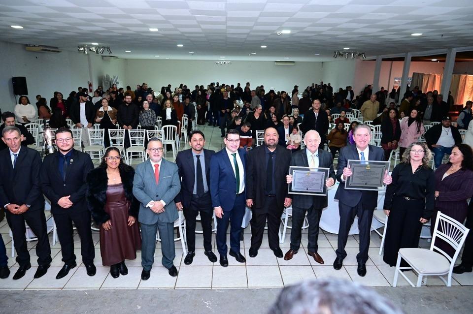 ENGENHEIRO BELTRÃO: Ducci e Traiano recebem título de cidadania honorária em sessão solene