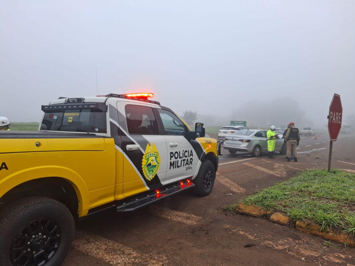 FLORESTA: Colisão traseira na PR-317 deixa dois feridos em meio a neblina
