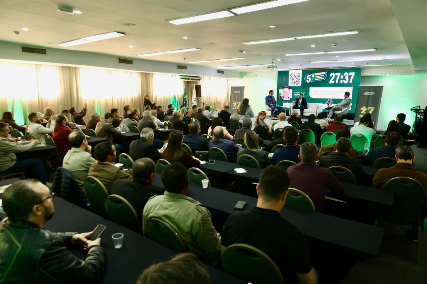 Uvepar promove sabatina com pré-candidatos ao Governo durante Marcha dos Legislativos