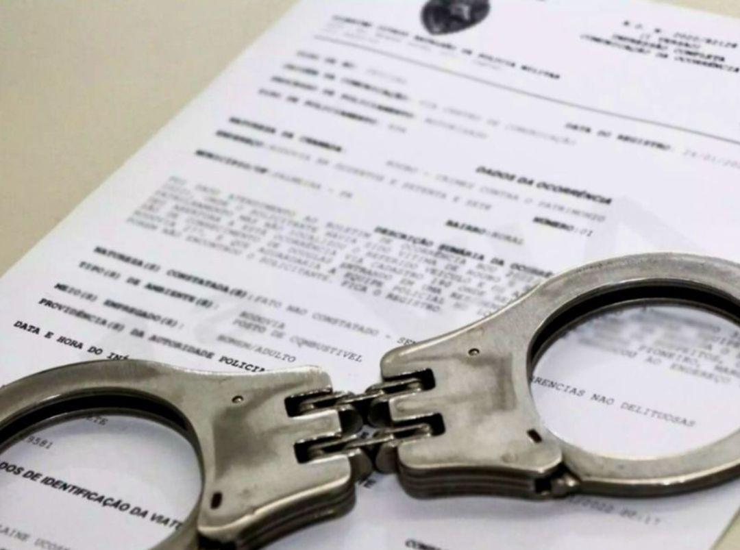 ARARUNA: Homem com mandado por furto, desacato, dano e resistência é preso pela PM