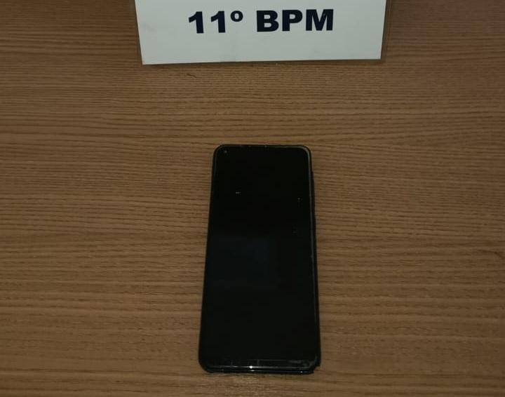 CAMPO MOURÃO: Jovem é preso após roubo de celular na praça central