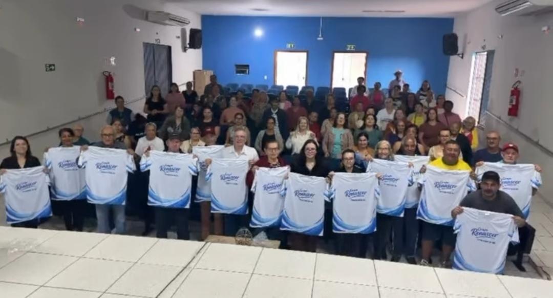 CORUMBATAÍ DO SUL: Grupo SCFV Renascer recebe novos uniformes