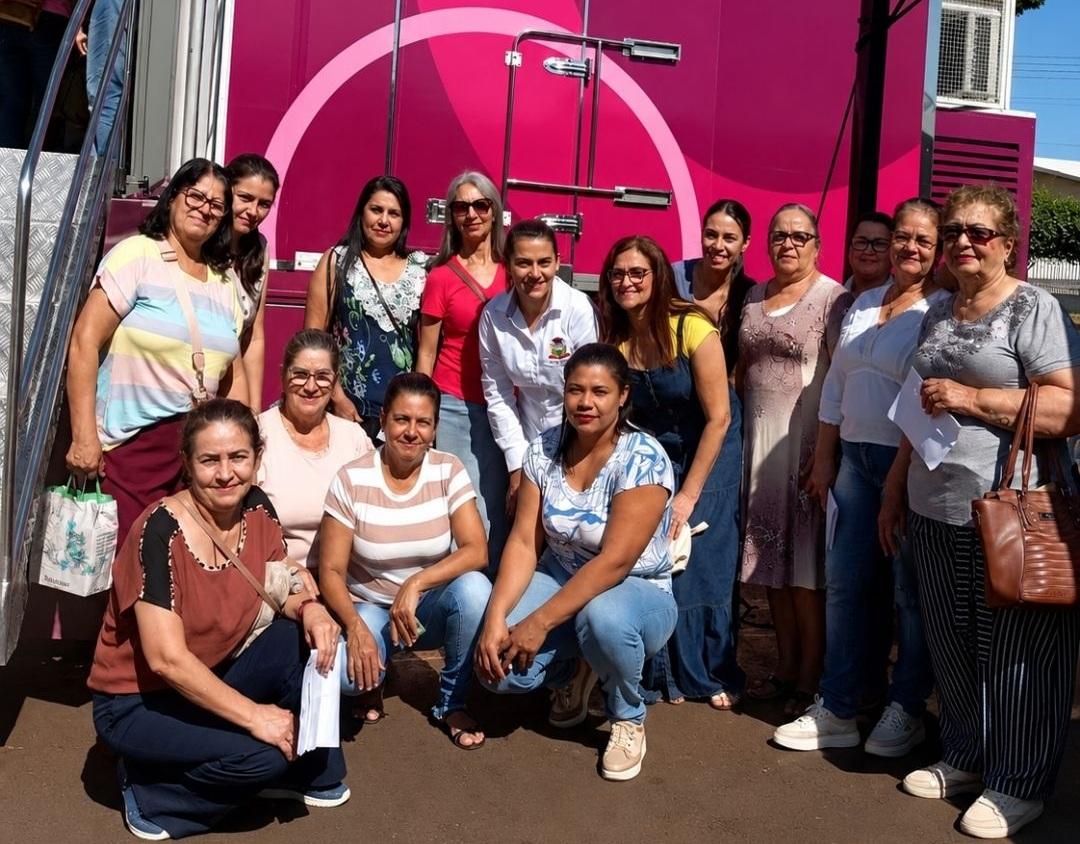 FÊNIX: Carreta Rosa reforça prevenção e cuidado com a saúde das mulheres