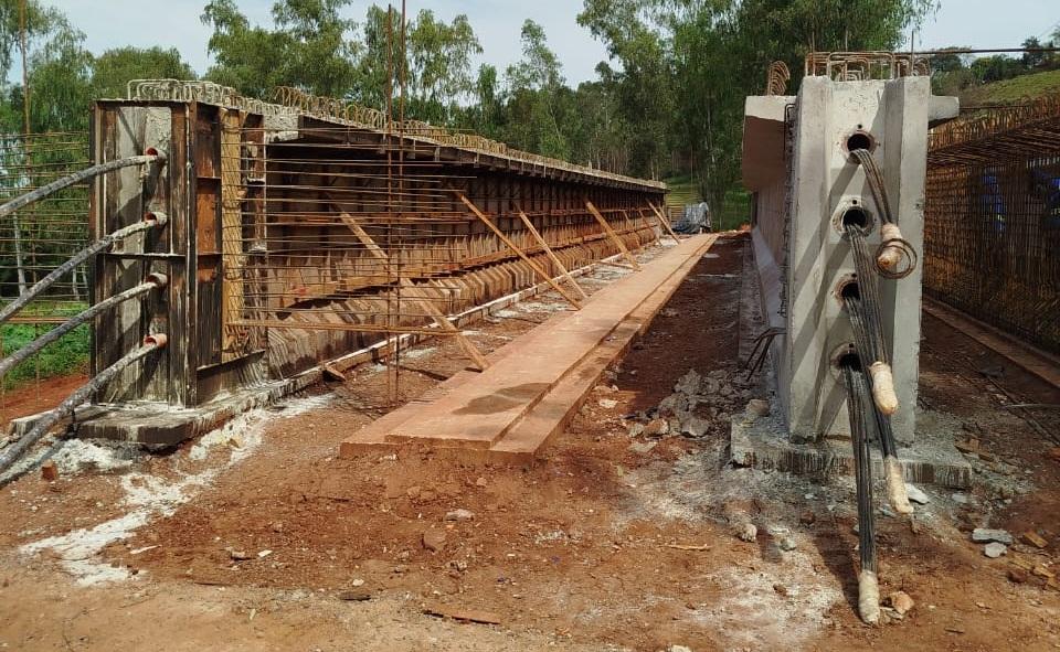 BARBOSA FERRAZ/GODOY MOREIRA: travessia de balsa será encerrada definitivamente neste sábado com avanço da obra da ponte