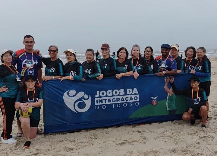 Barbosa Ferraz participa dos Jogos da Integração do Idoso no litoral do Paraná