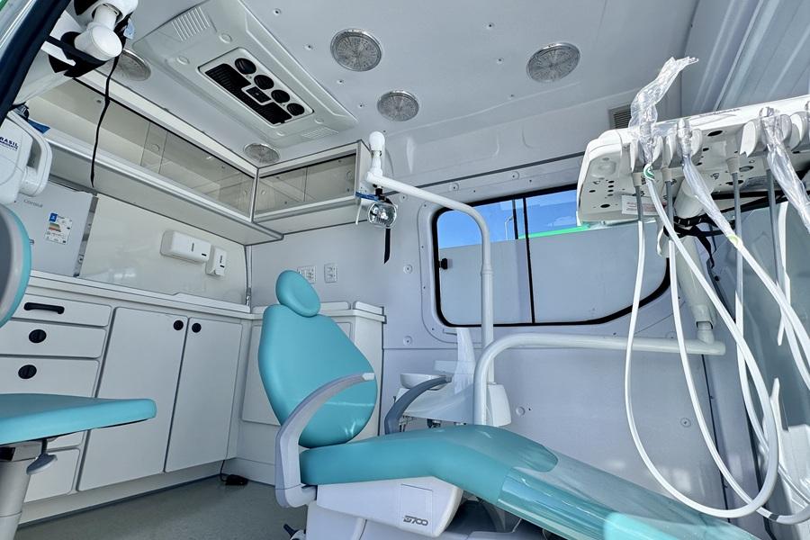 BARBOSA FERRAZ: Saúde inicia atendimento odontológico gratuito com clínica móvel na zona rural na próxima semana