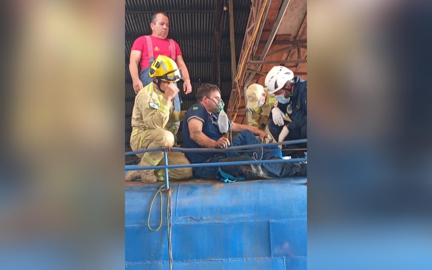 ENGENHEIRO BELTRÃO: Trabalhador é resgatado em estado grave após ficar preso dentro de tanque de passar veneno, em Ivailândia