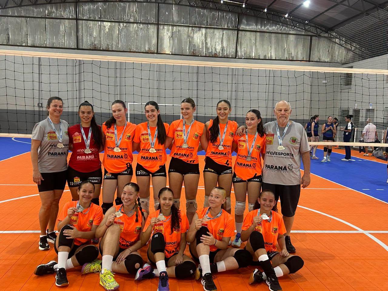 ENGENHEIRO BELTRÃO: Vôlei feminino conquista prata nos JOJUPs e garante vaga na fase final