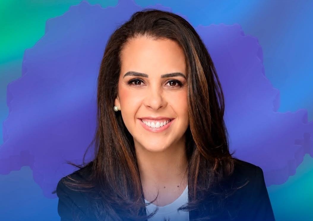 BARBOSA FERRAZ: Débora Carvalho renuncia à candidatura a deputada federal; problemas de saúde