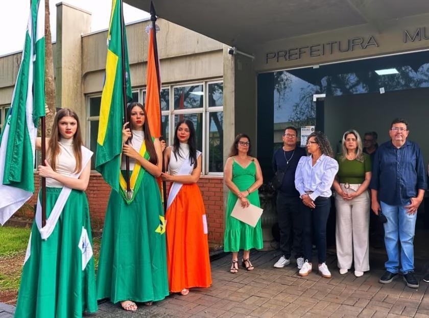 BARBOSA FERRAZ: desfile cívico reúne escolas, servidores e autoridades na Semana da Independência
