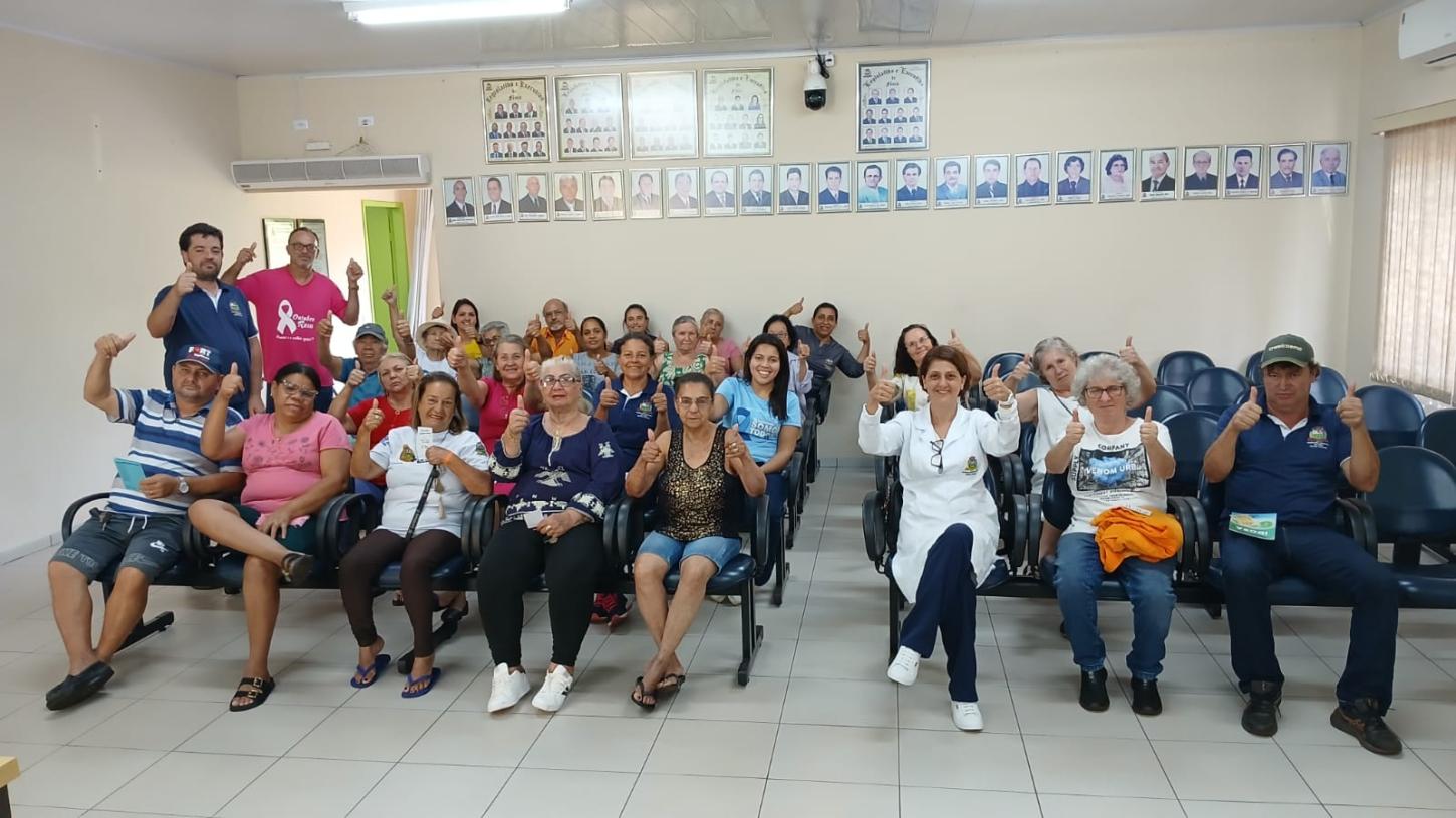FÊNIX: Grupo Hiperdia promove encontro com orientações sobre saúde e direitos da pessoa idosa