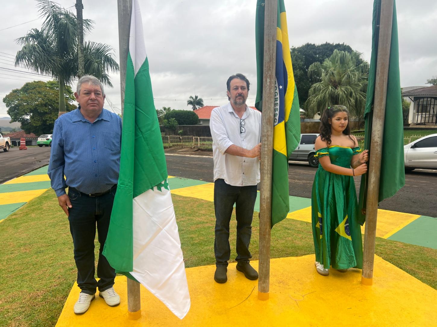 FÊNIX: Município inicia programação da semana da Pátria na Praça Concórdia