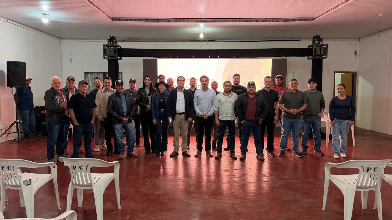 QUINTA DO SOL: encontro promovido pela prefeitura reúne produtores rurais para palestra e troca de experiências
