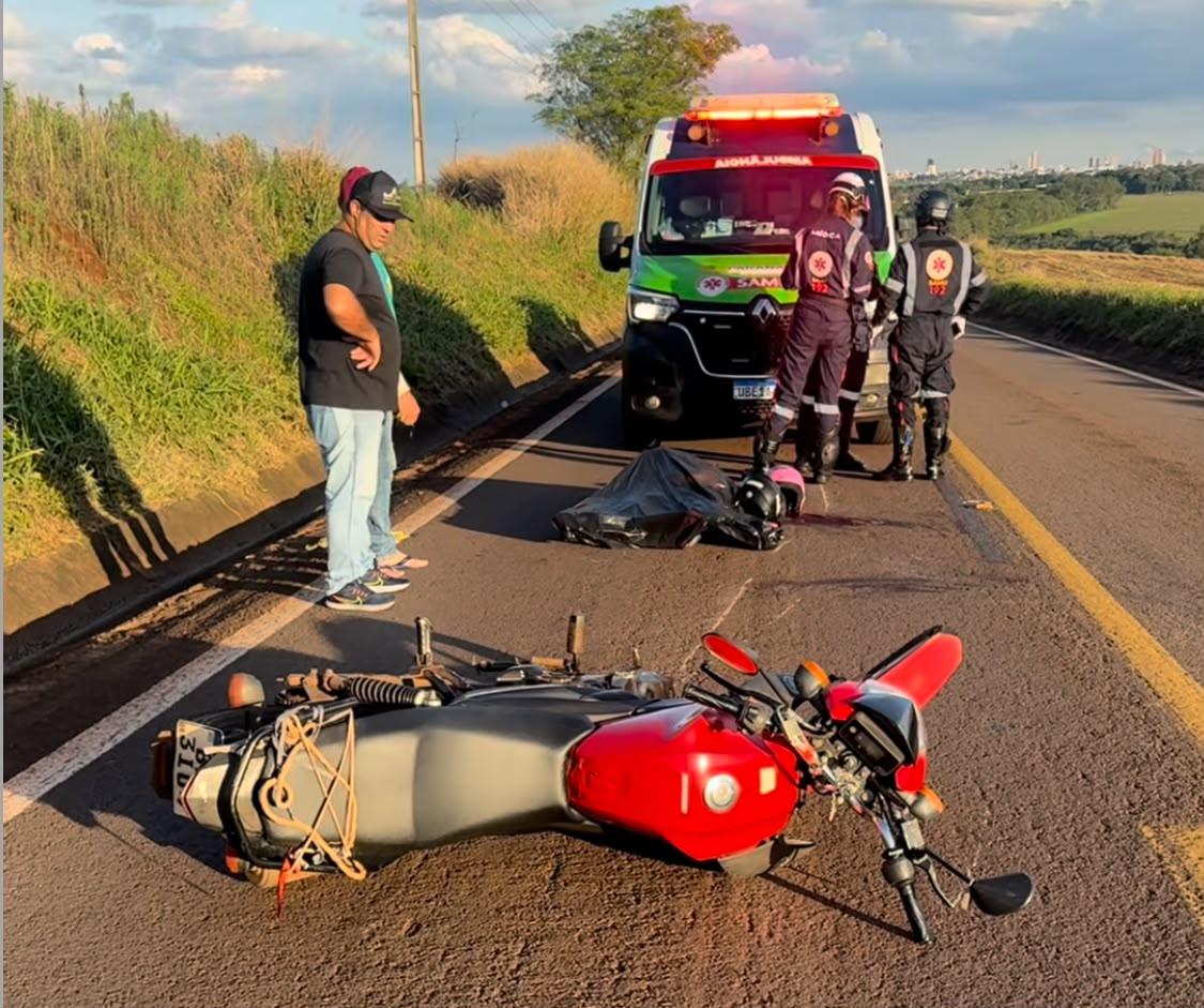 ARARUNA: mulher de 67 anos morre após cair de motocicleta e ser atropelada por carreta na PR-558