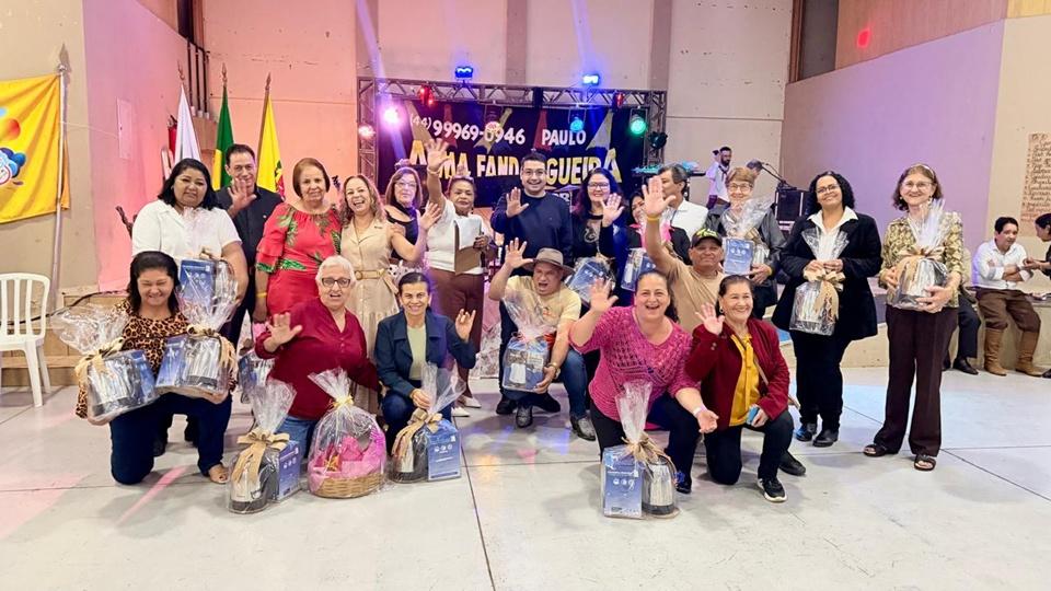 ENGENHEIRO BELTRÃO: Baile Regional da Melhor Idade reúne cerca de 400 participantes de 13 municípios