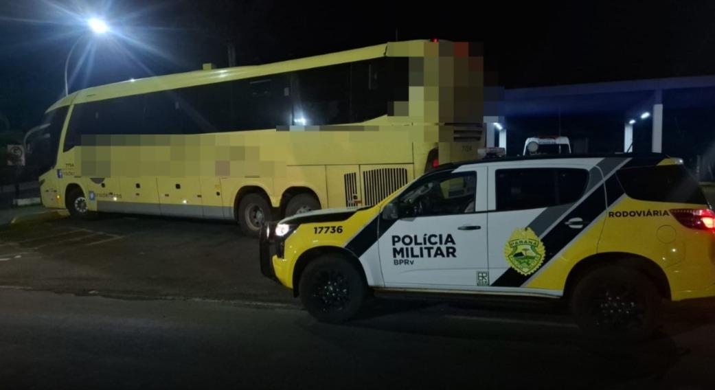ENTRE ENGENHEIRO BELTRÃO E FLORESTA: Criminosos armados assaltam ônibus na PR-317 e roubam mercadorias de passageiros