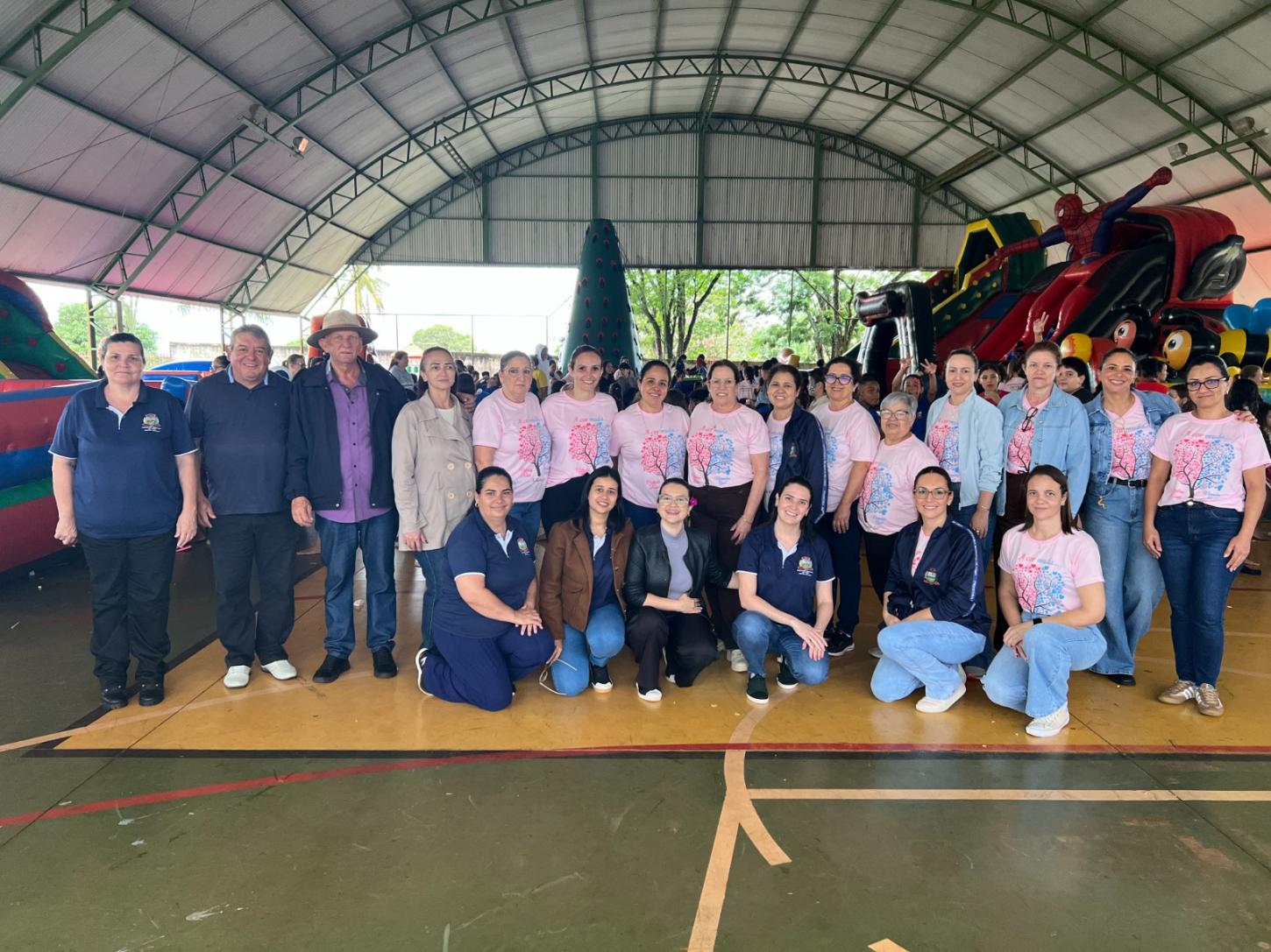 FÊNIX: Prefeitura promove festa do Dia das Crianças com diversão para alunos da rede municipal