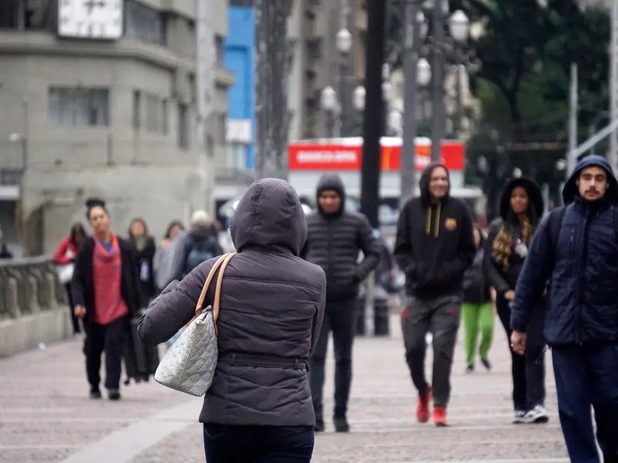 PARANÁ: nova onda de frio deve derrubar temperaturas a partir de sábado, com mínimas de até 5°C