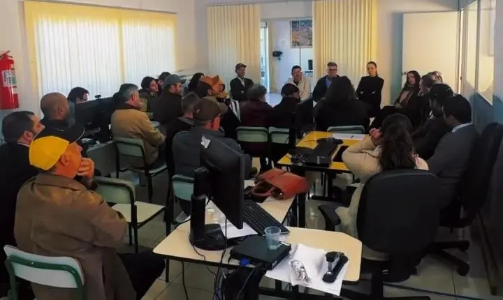 BARBOSA FERRAZ: Prefeito Caxão participa de reunião com Conselho de Desenvolvimento Rural Sustentável 