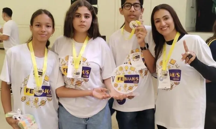 BARBOSA FERRAZ: Alunos do Colégio Luzia Garcia Villar conquistam 1º lugar em feira científica estadual com projeto de inclusão