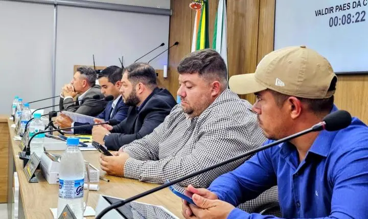 BARBOSA FERRAZ: Câmara realiza 18ª sessão com votação de projeto e apresentação de demandas dos vereadores