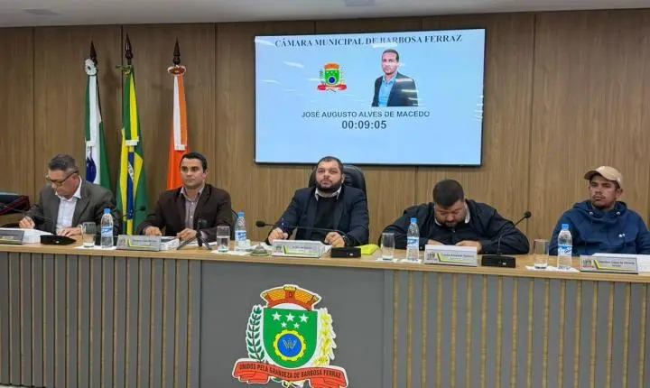 BARBOSA FERRAZ: Câmara realiza três sessões antes do recesso e aprova projetos do Executivo