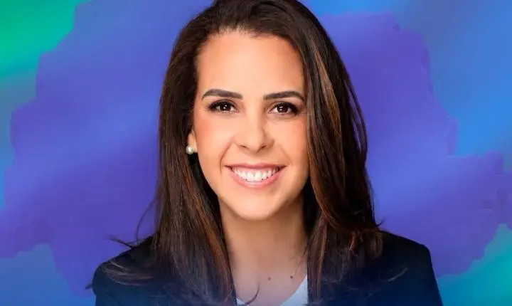BARBOSA FERRAZ: Débora Carvalho renuncia à candidatura a deputada federal; problemas de saúde