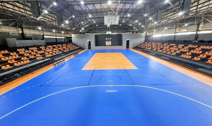 BARBOSA FERRAZ: Ginásio Arnaldo Coneglian ganha novas cadeiras e entra na fase final de revitalização