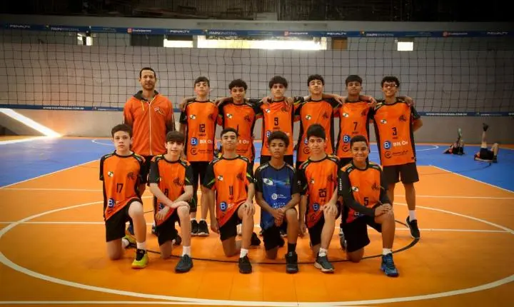 BARBOSA FERRAZ: Ginásio Arnaldo Coneglian sediou a 2ª etapa do Campeonato Regional de Voleibol Sub-15