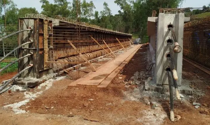 BARBOSA FERRAZ/GODOY MOREIRA: travessia de balsa será encerrada definitivamente neste sábado com avanço da obra da ponte
