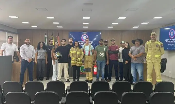 BARBOSA FERRAZ: Palestra orienta servidores e Defesa Civil Municipal sobre salvamento e combate a incêndios