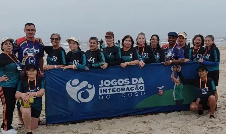 Barbosa Ferraz participa dos Jogos da Integração do Idoso no litoral do Paraná