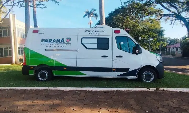 BARBOSA FERRAZ: Prefeito Caxão e secretário Leandro Mello conseguiram ambulância avançada zero quilômetro para a saúde