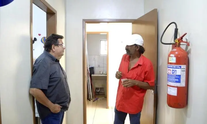 BARBOSA FERRAZ: Prefeito Caxão e secretário Leandro Mello oficializam nova clínica odontológica na UBS Santa Rita, na Vila do Roque