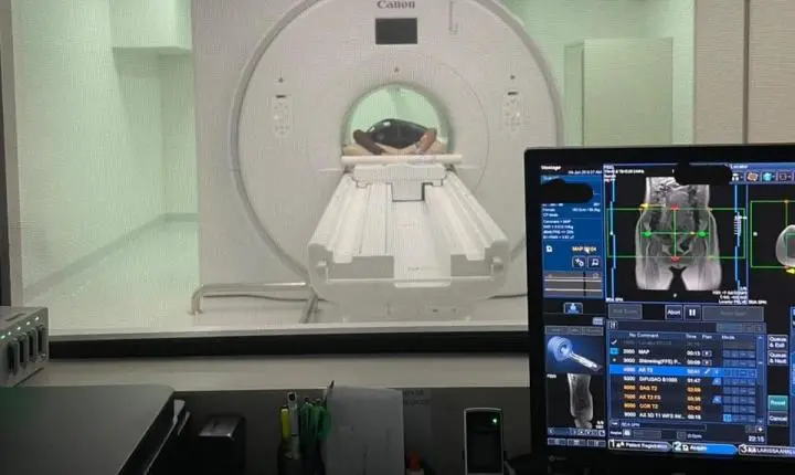 BARBOSA FERRAZ: Saúde não para no feriado e leva 40 pacientes para ressonância magnética