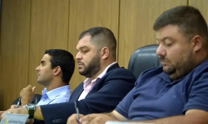 Câmara de Barbosa Ferraz retoma sessões nesta segunda com pauta de contas, LDO e crédito especial