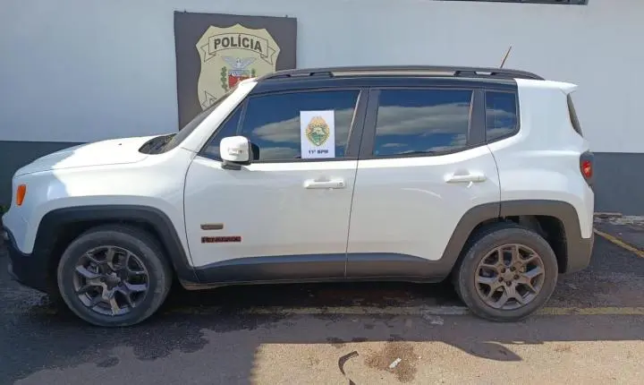 CAMPO MOURÃO: Jeep roubado em Araruna é encontrado escondido em área rural