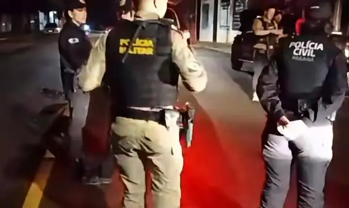 CAMPO MOURÃO: Motorista é preso após acidente com pistola, drogas e balança de precisão