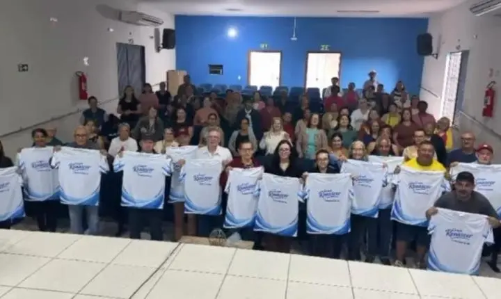CORUMBATAÍ DO SUL: Grupo SCFV Renascer recebe novos uniformes