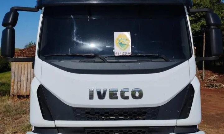 ENGENHEIRO BELTRÃO: Caminhão roubado é encontrado escondido em milharal em Figueira do Oeste