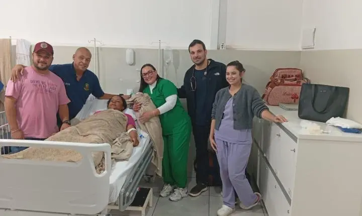 ENGENHEIRO BELTRÃO: Equipe da Santa Casa realiza parto dentro de ambulância na PR-082