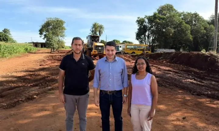ENGENHEIRO BELTRÃO: Garbim acompanha início de pavimentação em Ivailândia com investimento de quase R$ 1 milhão